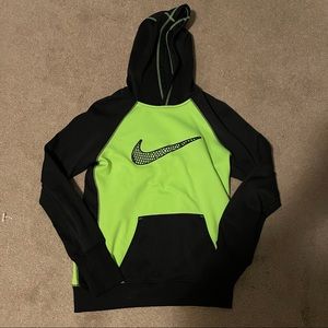Therma Fit Medium Nike Hoodie